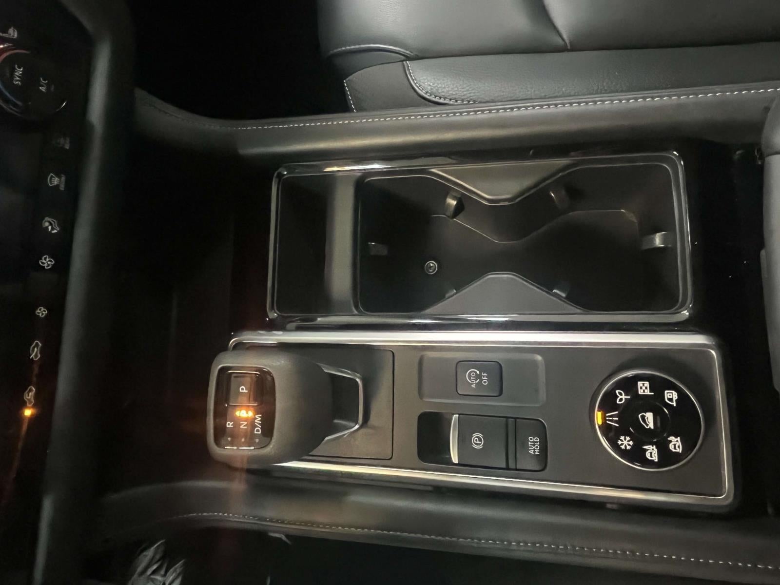 2025 Nissan Pathfinder SL 4WD