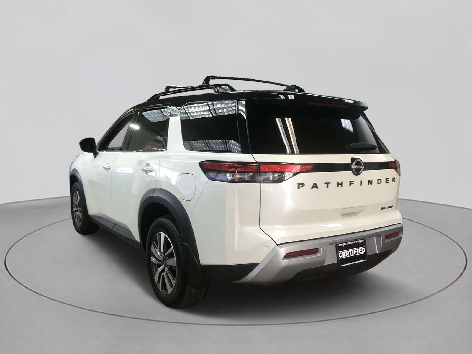 2023 Nissan Pathfinder SL 4WD