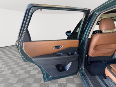 2023 Nissan Pathfinder Platinum 4WD