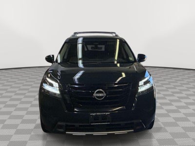 2023 Nissan Pathfinder Platinum 4WD