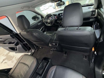 2022 Nissan Pathfinder Platinum 4WD