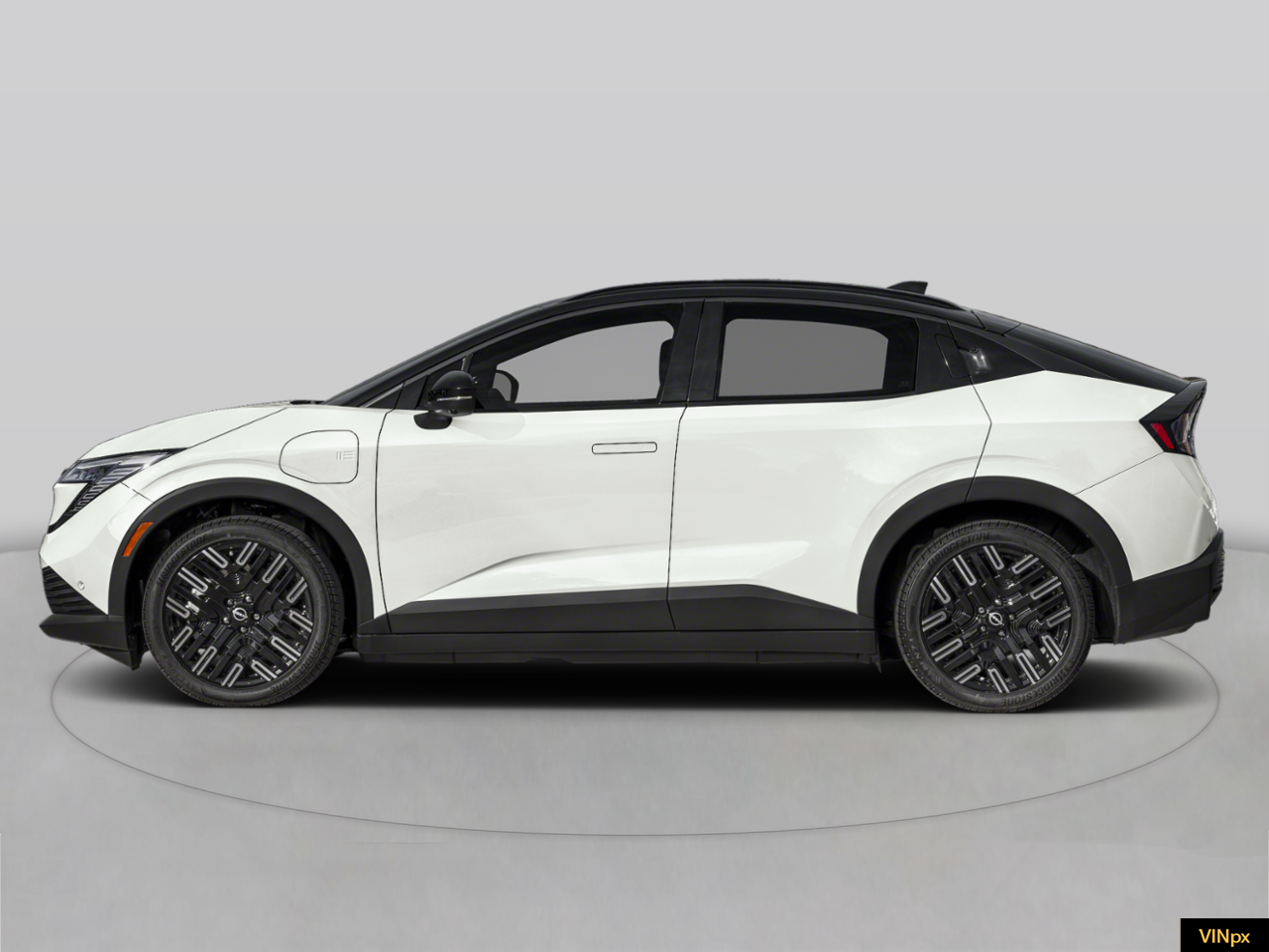 2026 Nissan LEAF PLATINUM+