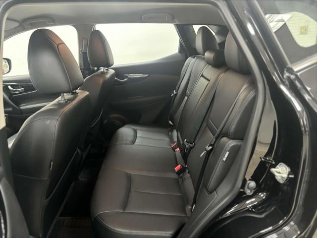 2022 Nissan Rogue Sport SL AWD Xtronic CVT