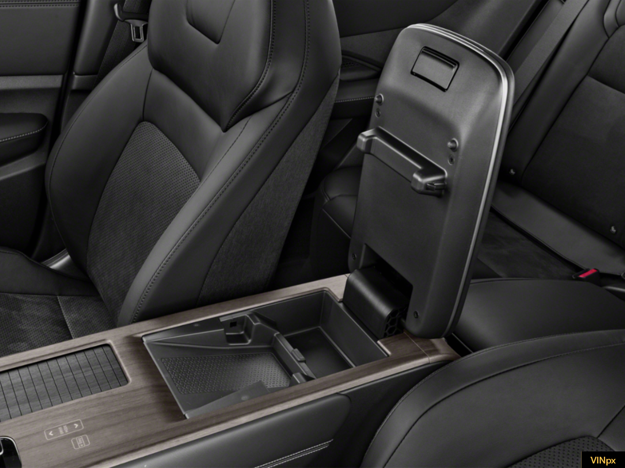 2025 Nissan ARIYA ENGAGE