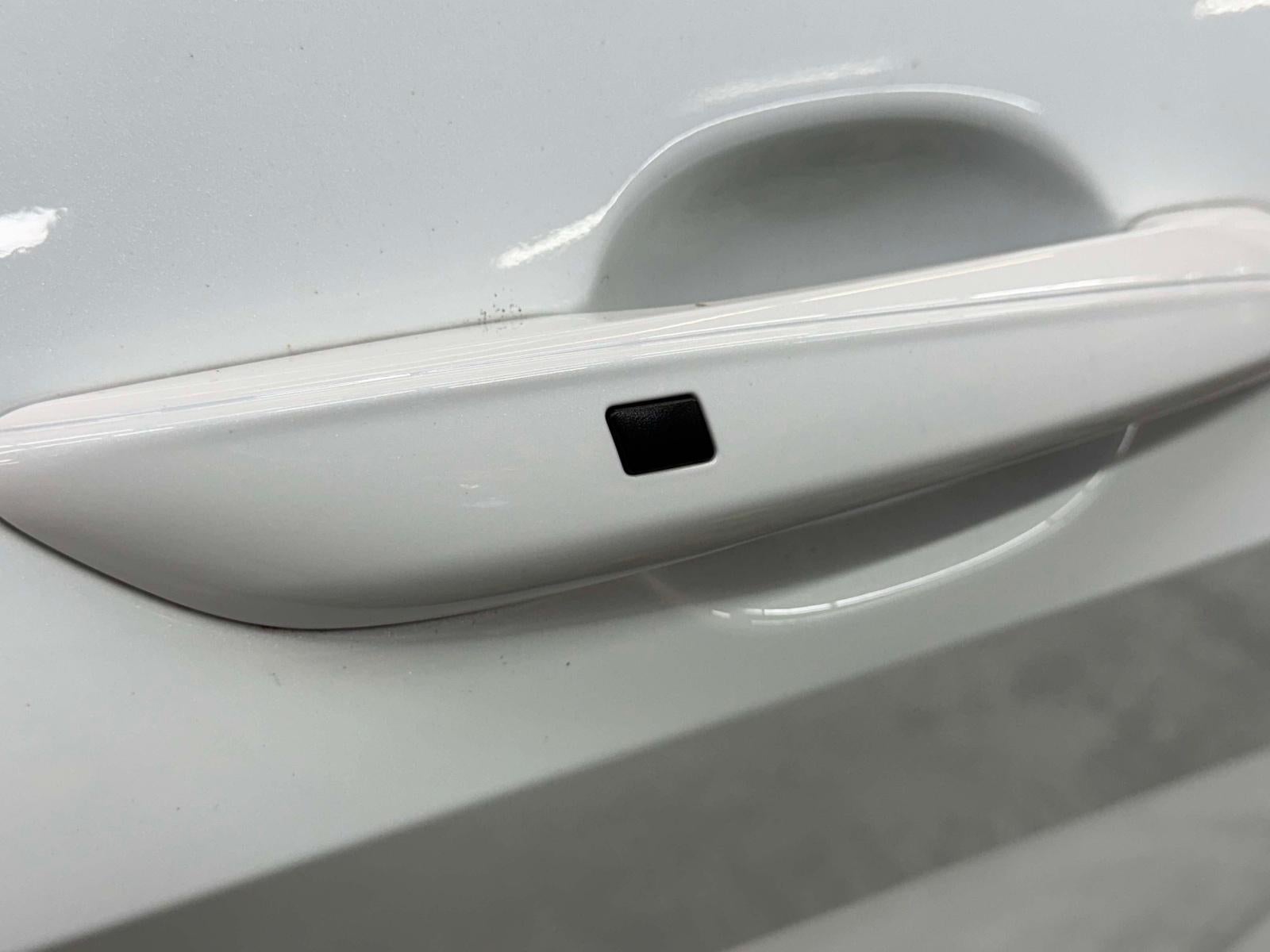 2024 Hyundai Elantra SEL - Photo 12