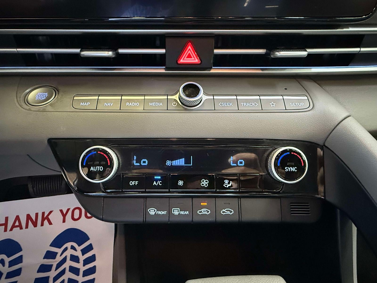 2024 Hyundai Elantra SEL - Photo 21