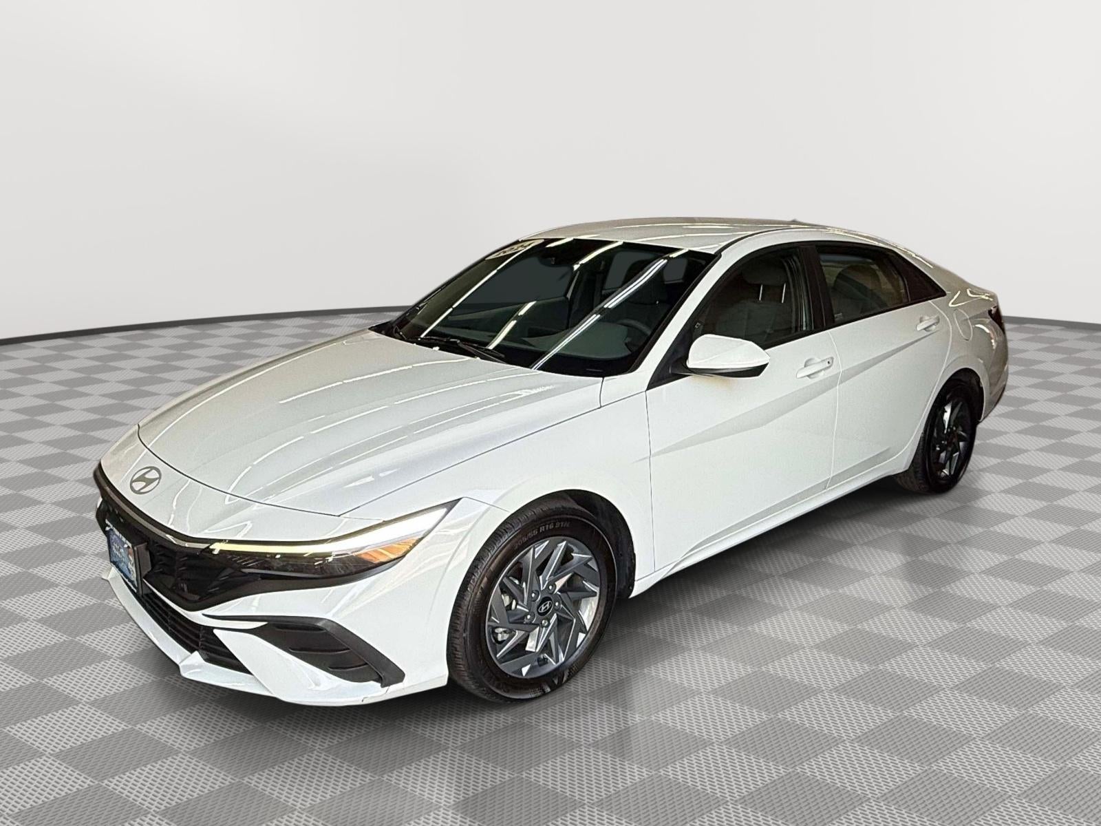 2024 Hyundai Elantra SEL - Photo 6