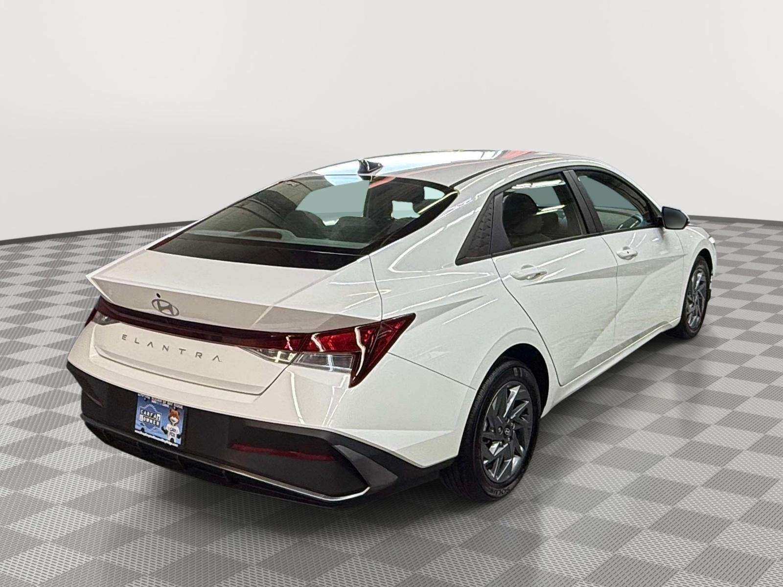 2024 Hyundai Elantra SEL - Photo 9