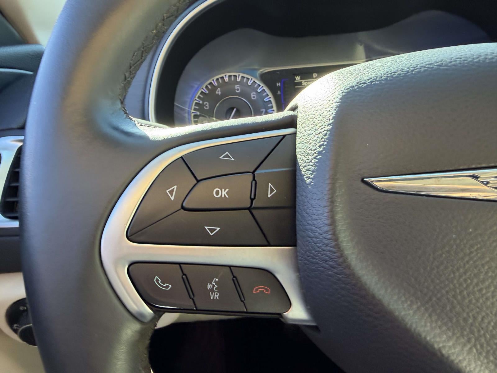 2015 Chrysler 200 Limited