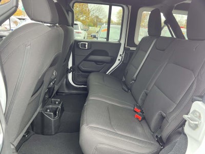 2023 Jeep Wrangler 4-Door Sahara 4x4