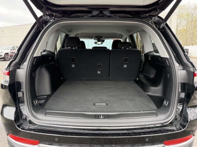 2023 Jeep Grand Cherokee Laredo 4x4