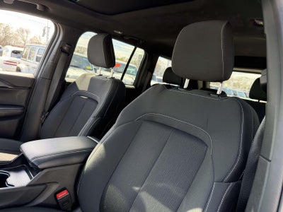 2025 Jeep Grand Cherokee Laredo X 4x4