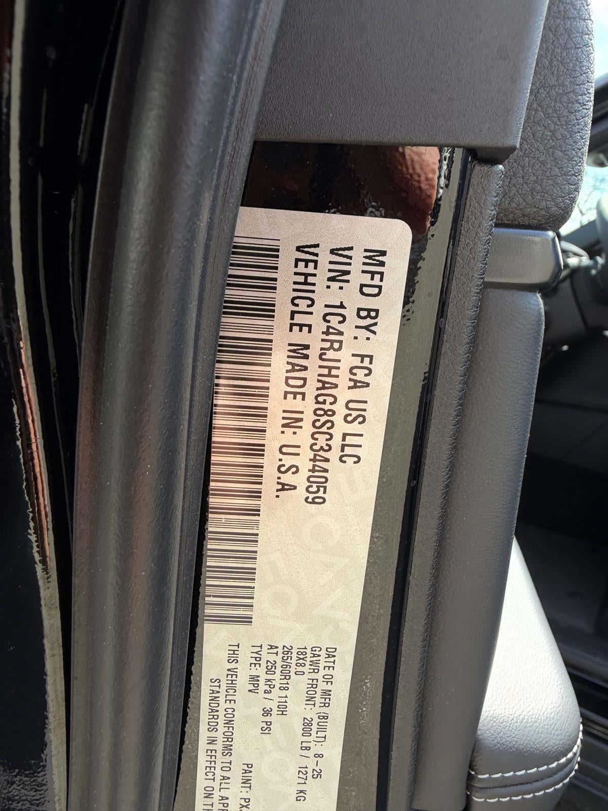 2025 Jeep Grand Cherokee Laredo X 4x4