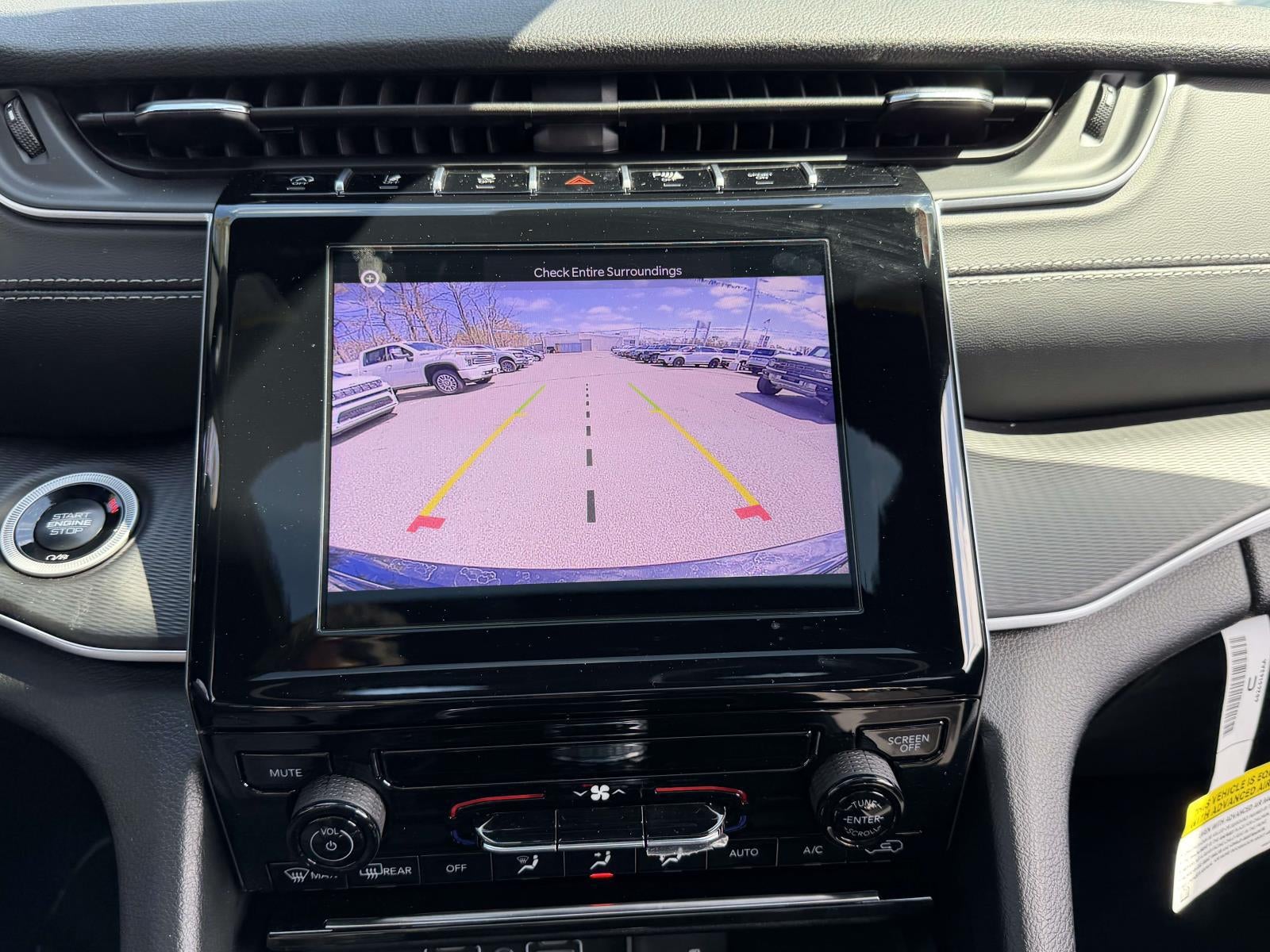 2025 Jeep Grand Cherokee Laredo X 4x4