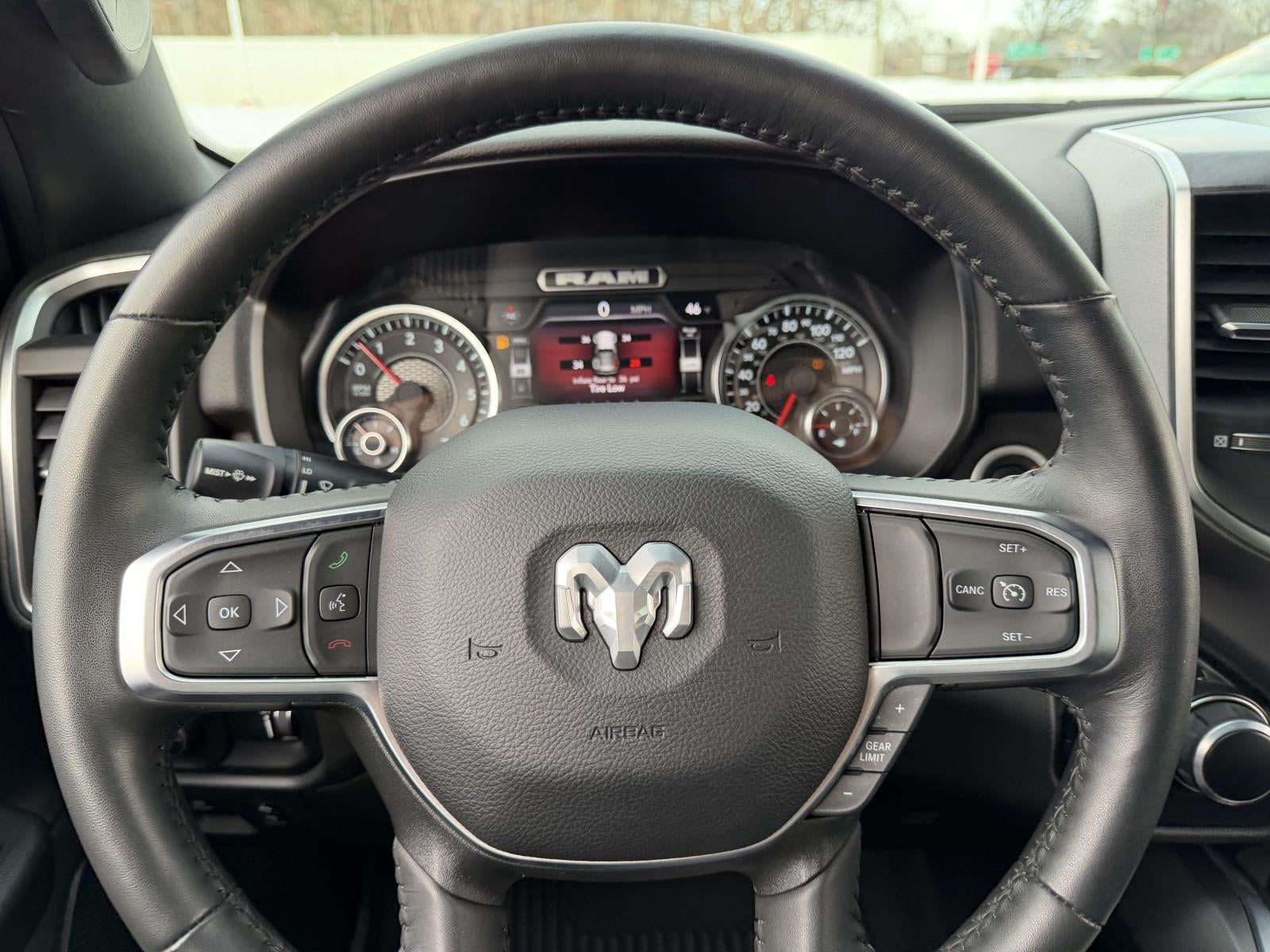 2024 RAM 1500 Big Horn Crew Cab 4x4 5'7' Box