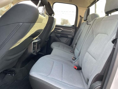2020 RAM 1500 Big Horn Quad Cab 4x4 6'4' Box
