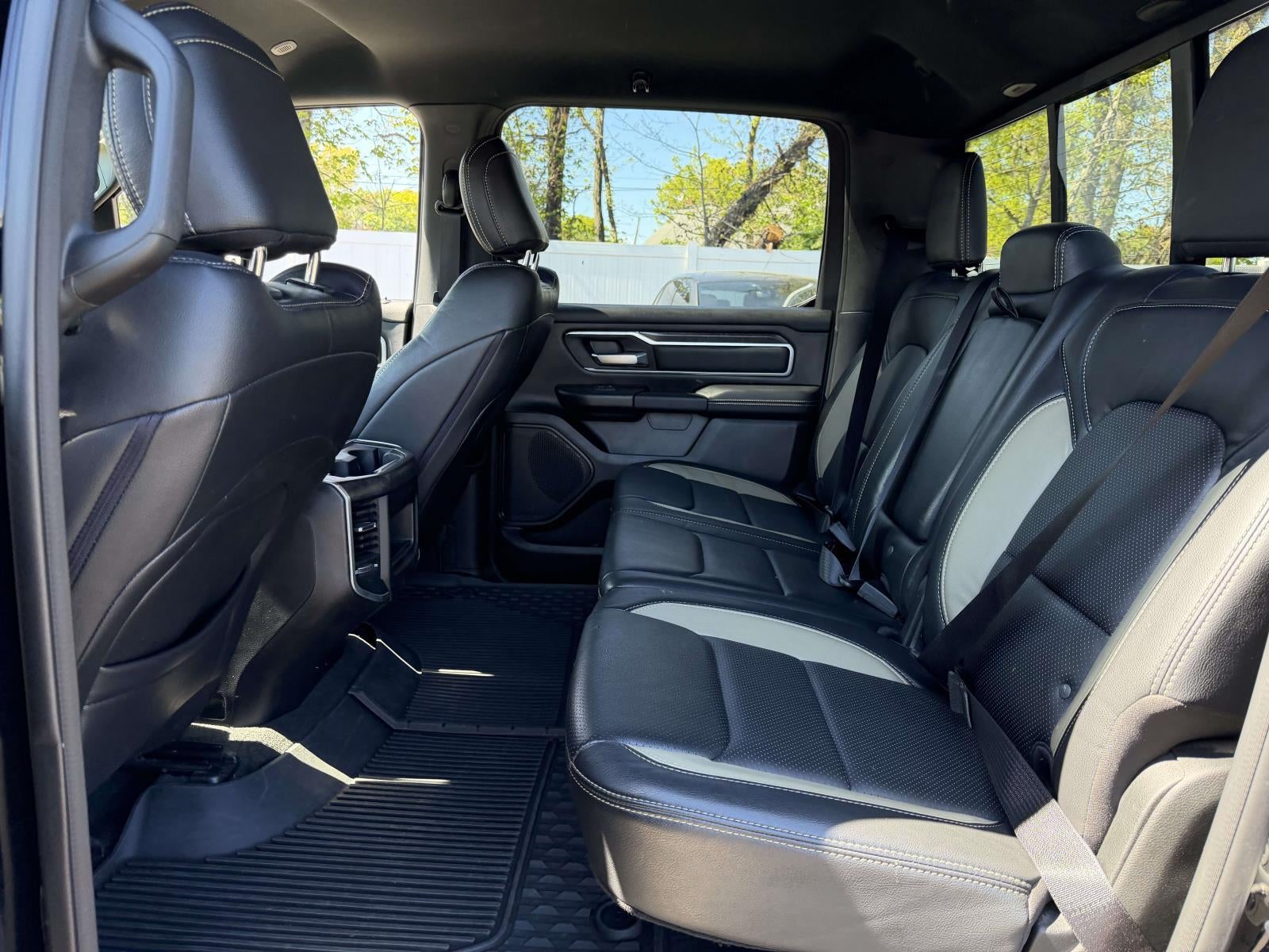 2022 RAM 1500 Big Horn Crew Cab 4x4 5'7' Box