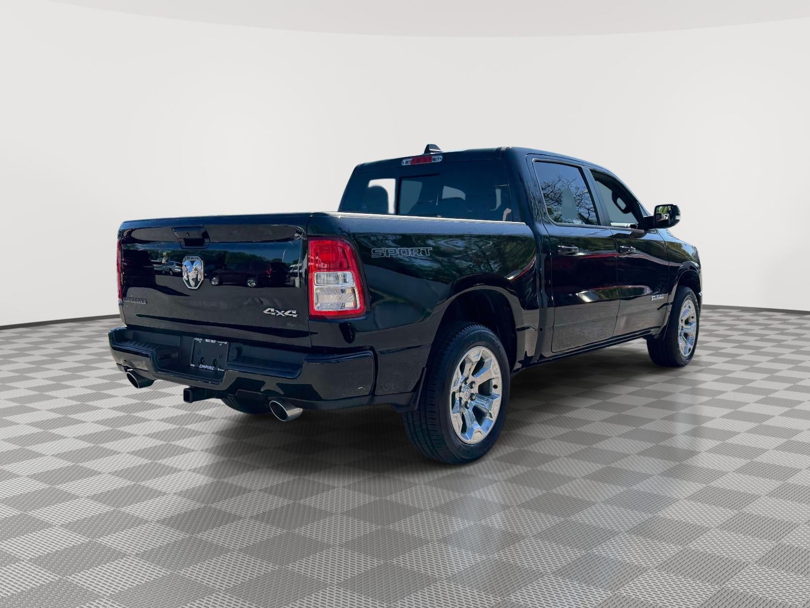 2022 RAM 1500 Big Horn Crew Cab 4x4 5'7' Box