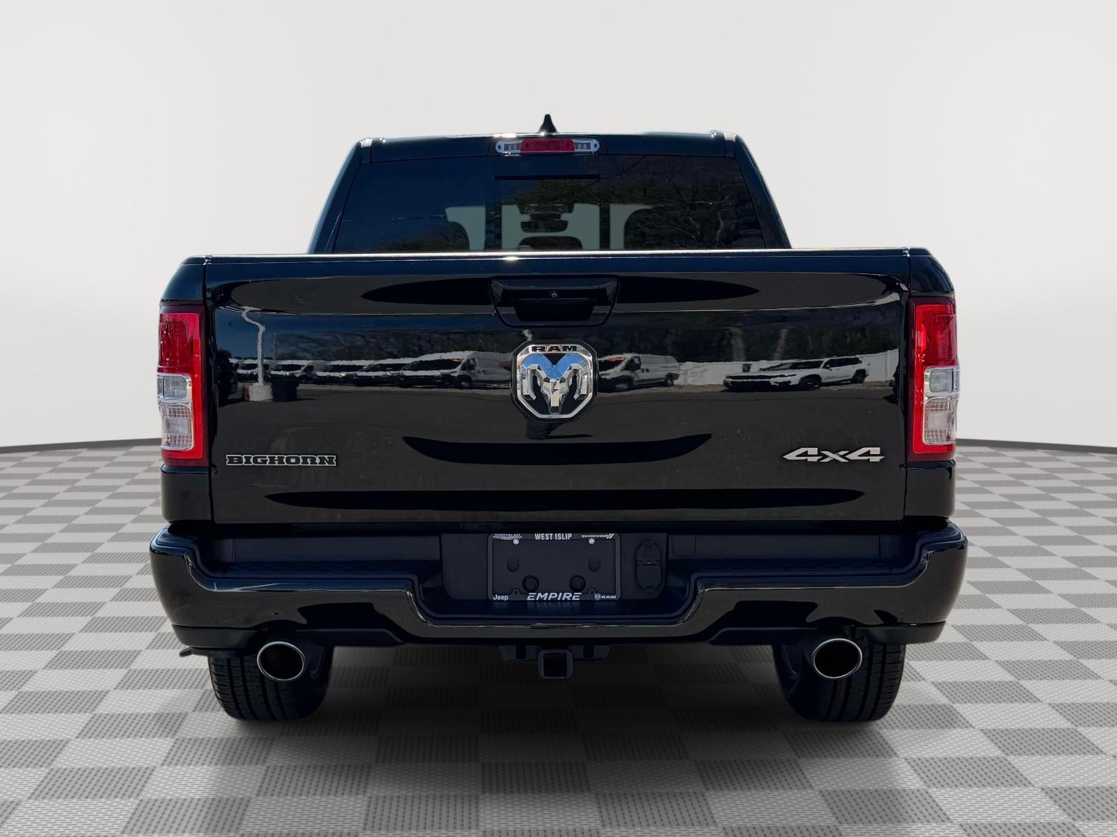 2022 RAM 1500 Big Horn Crew Cab 4x4 5'7' Box