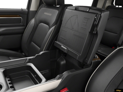 2022 RAM 1500 Laramie Crew Cab 4x4 5'7' Box