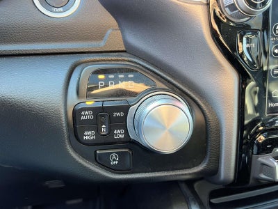 2023 RAM 1500 Laramie Crew Cab 4x4 5'7' Box