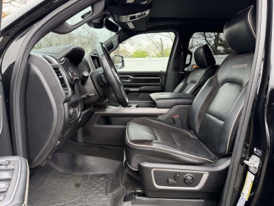 2022 RAM 1500 Laramie Crew Cab 4x4 5'7' Box