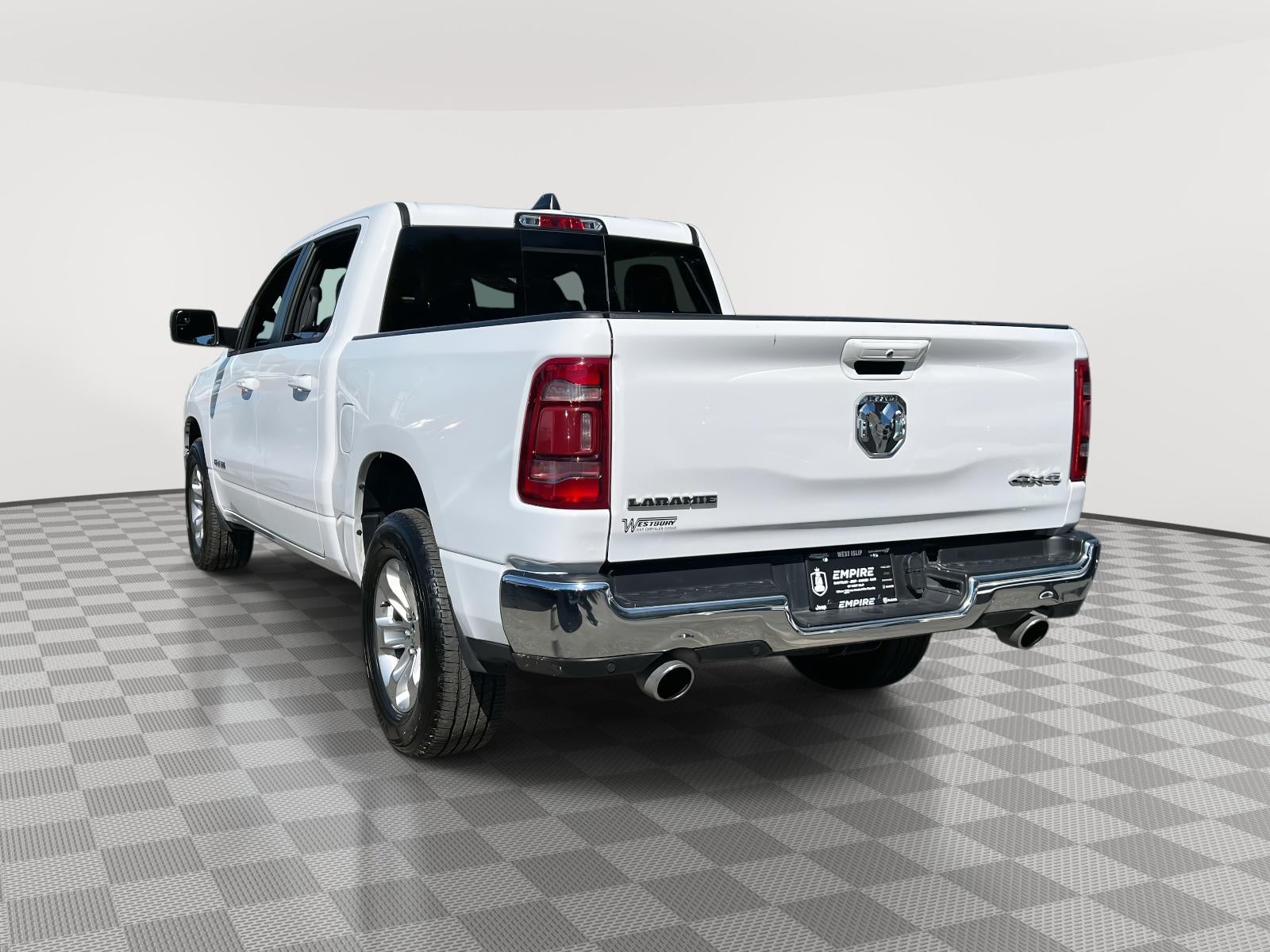 2023 RAM 1500 Laramie Crew Cab 4x4 5'7' Box