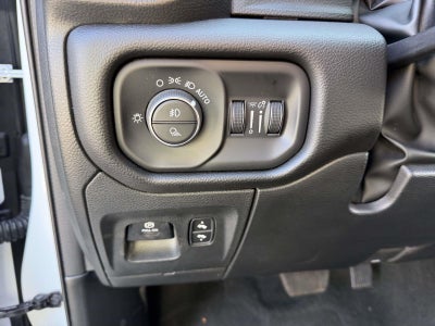 2023 RAM 1500 Laramie Crew Cab 4x4 5'7' Box