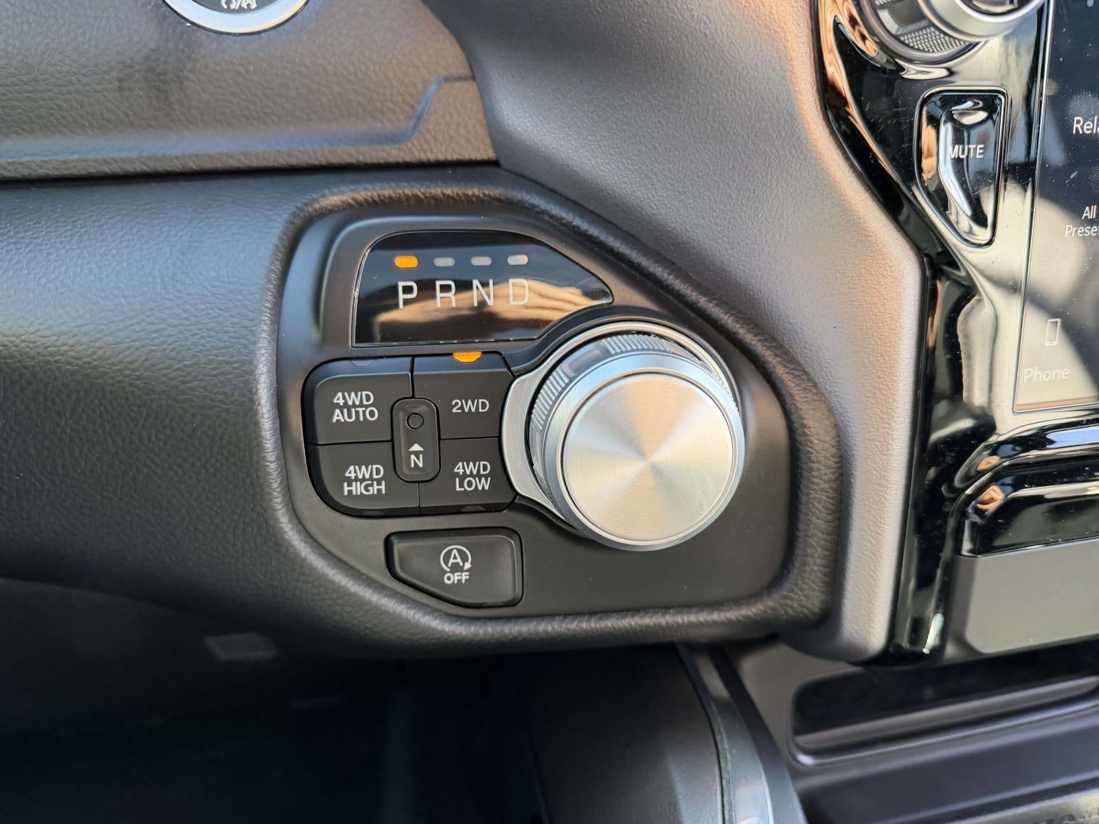 2023 RAM 1500 Laramie Crew Cab 4x4 5'7' Box