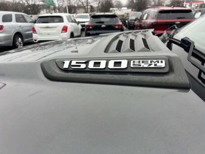 2019 RAM 1500 Laramie Crew Cab 4x4 5'7' Box