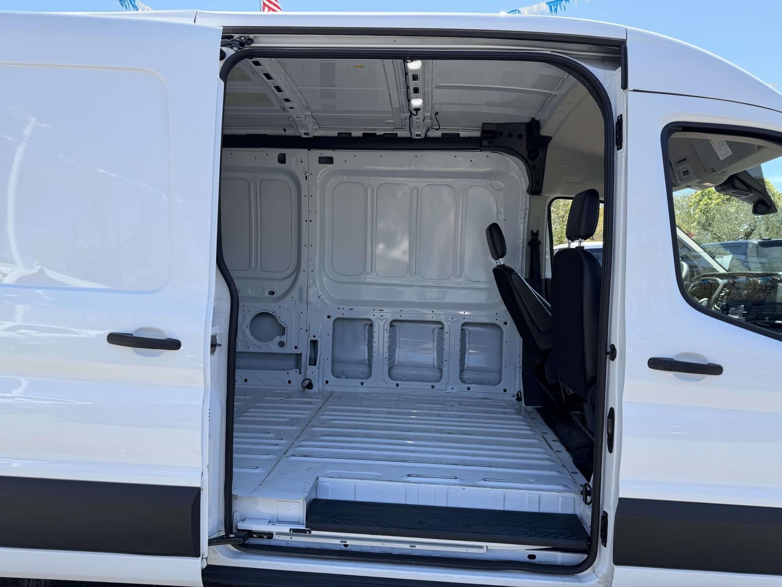 2025 Ford Transit-250 Cargo Van Base
