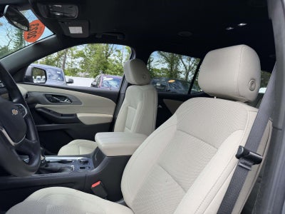2023 Chevrolet Traverse FWD LS