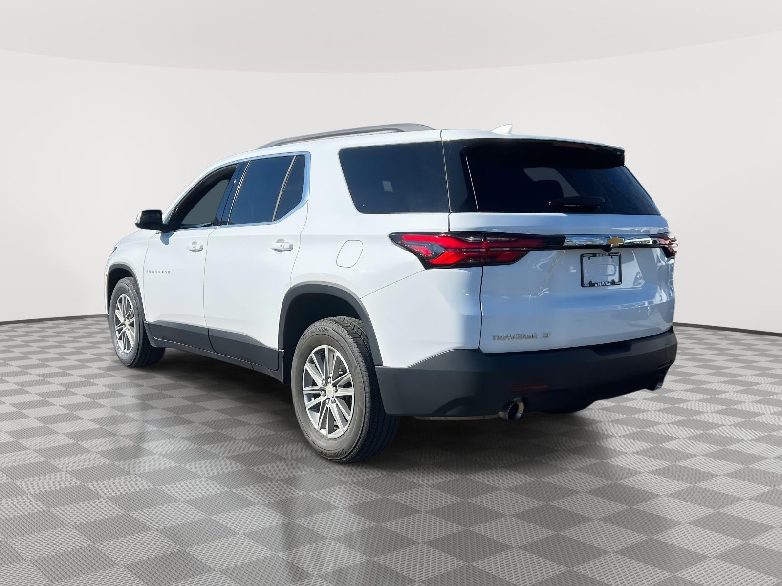 2023 Chevrolet Traverse AWD LT Leather
