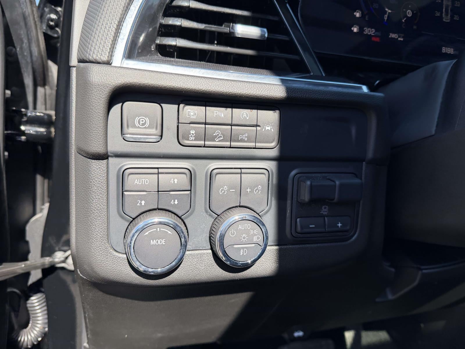 2025 Chevrolet Suburban RST