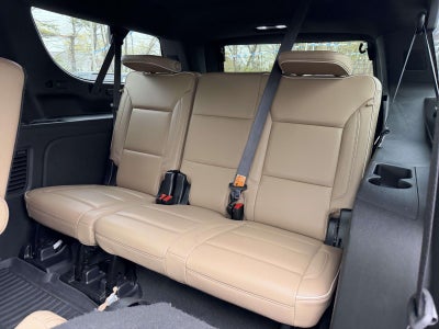 2023 Chevrolet Suburban 4WD Premier