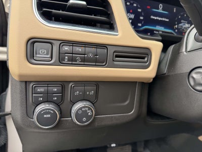 2023 Chevrolet Suburban 4WD Premier