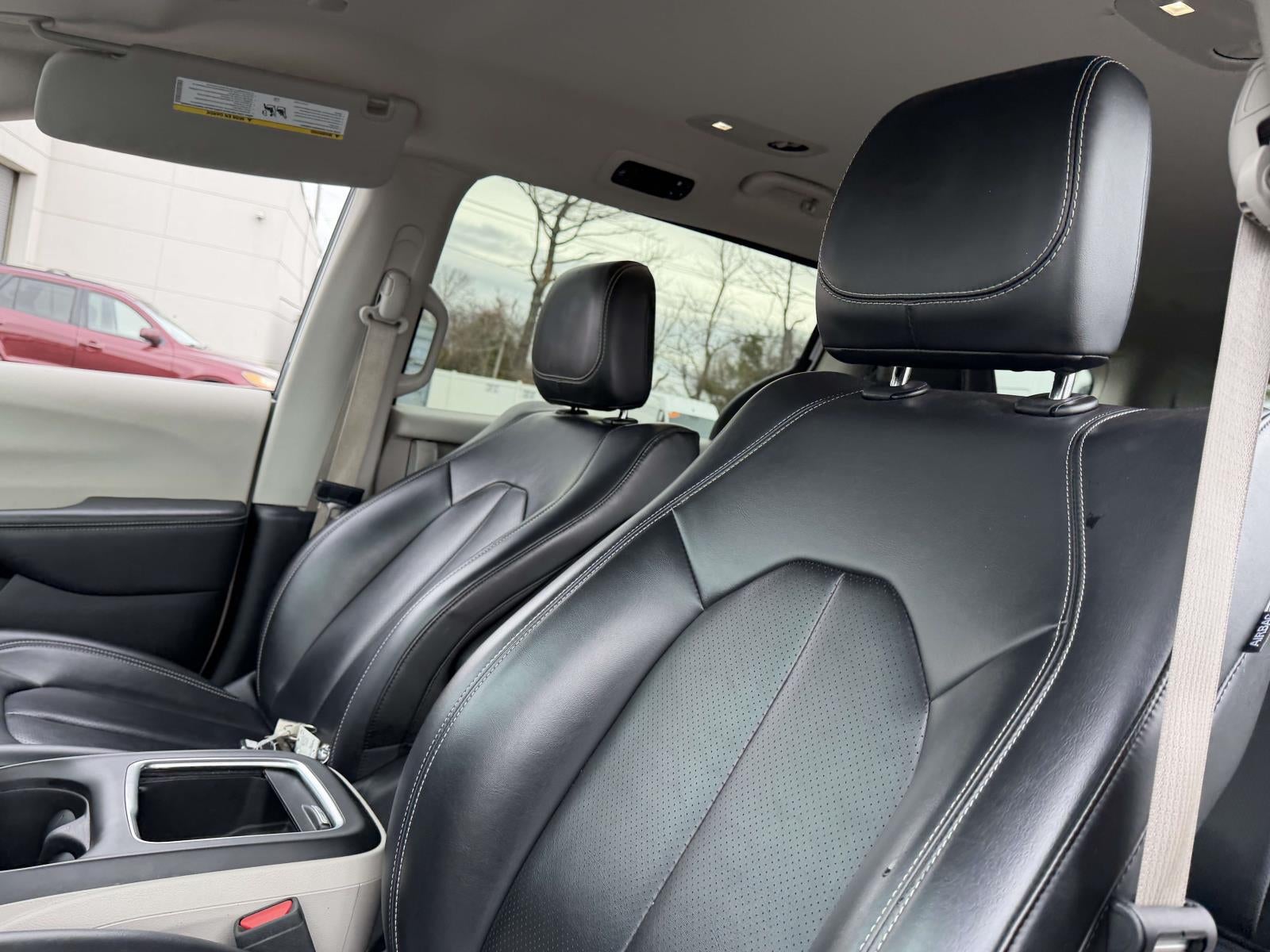 2023 Chrysler Pacifica Hybrid Touring L