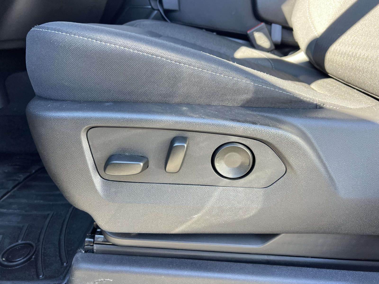 2025 GMC Sierra 1500 4WD Crew Cab Short Box Elevation with 3VL