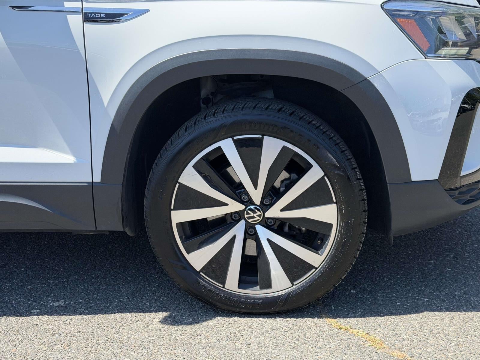 2024 Volkswagen Taos 1.5T SE