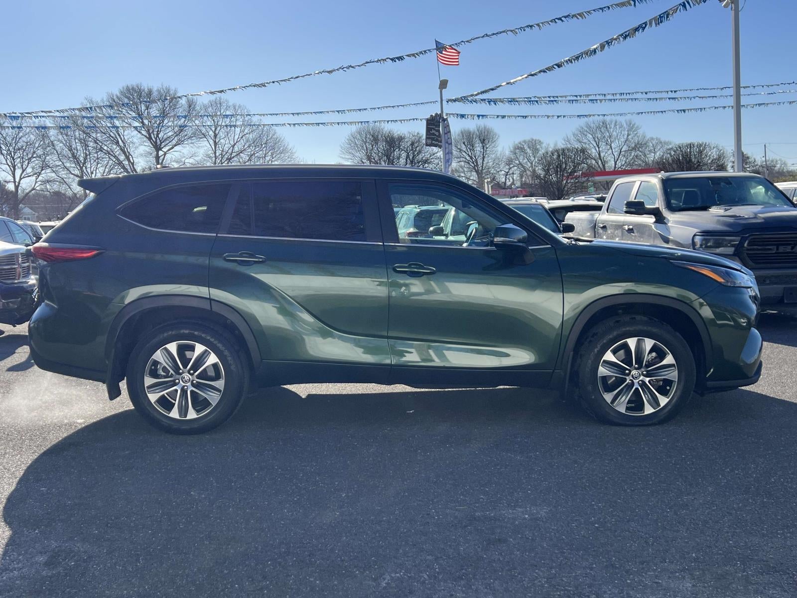 2023 Toyota Highlander XLE