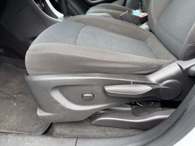 2022 Chevrolet Trax AWD LS