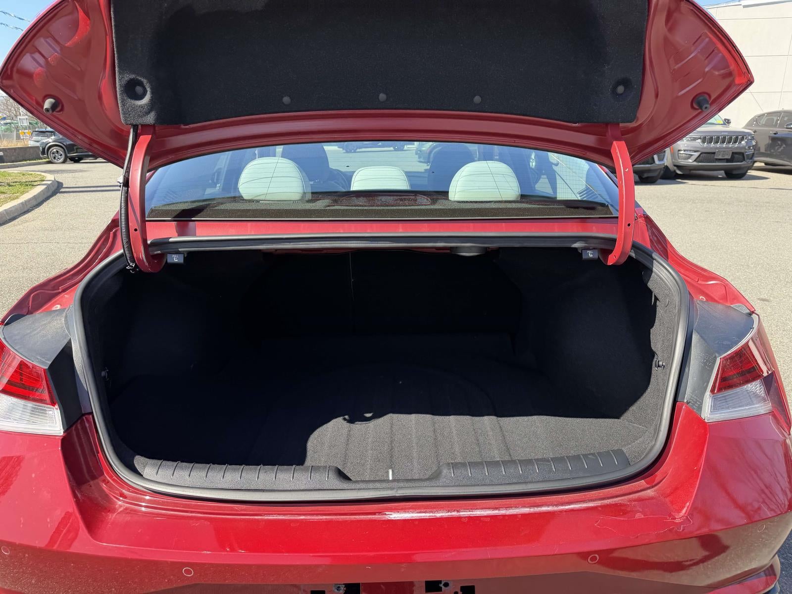 2023 Hyundai Elantra Hybrid Limited