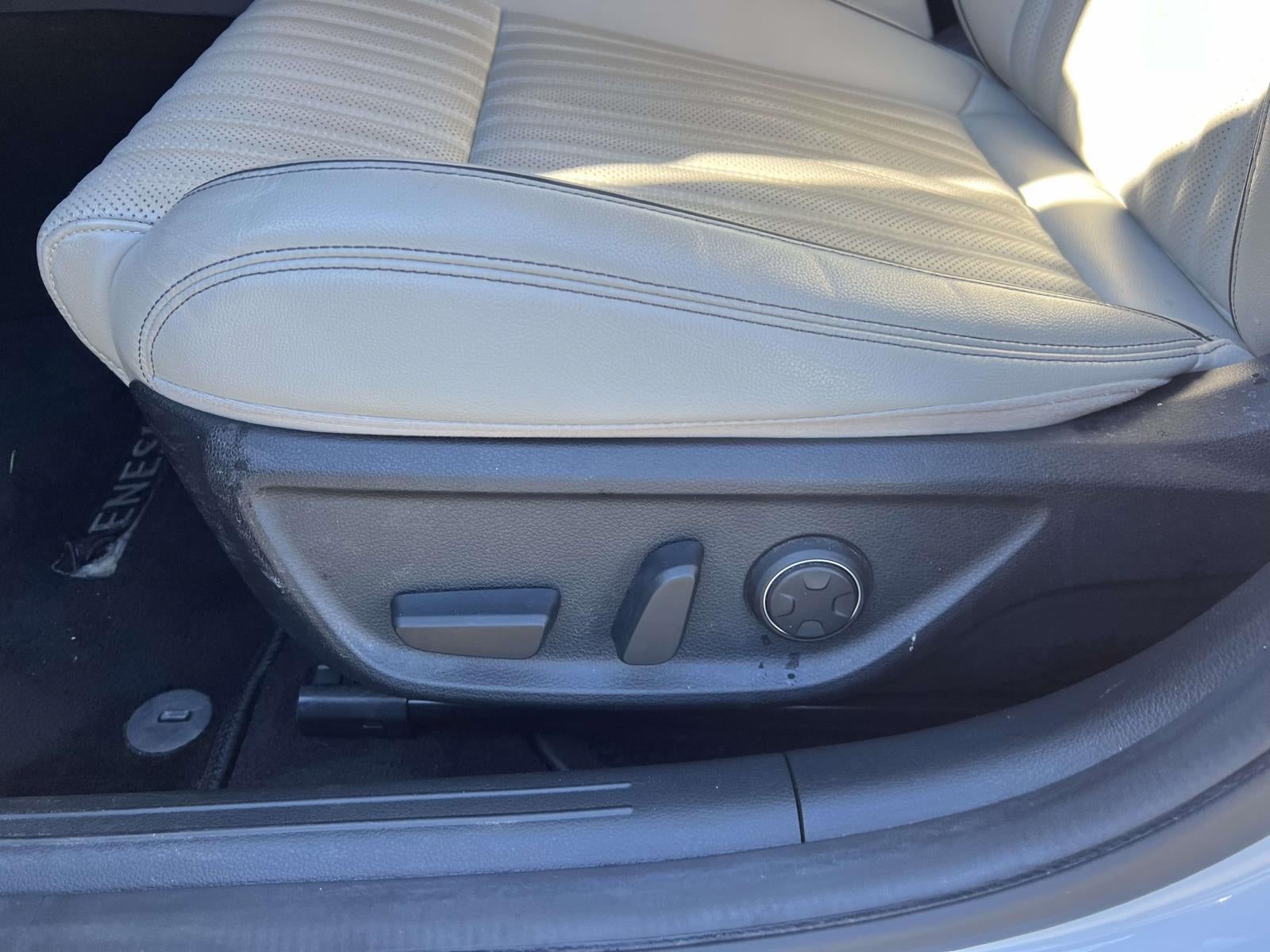 2023 Genesis G70 2.0T AWD