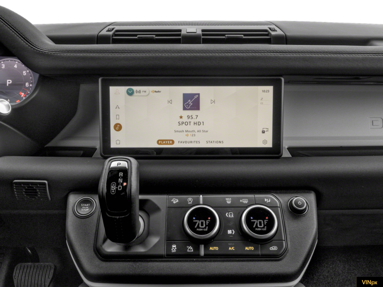 2025 Land Rover Defender 110 P300