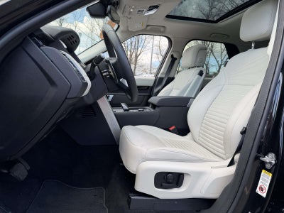 2025 Land Rover Discovery P300 S