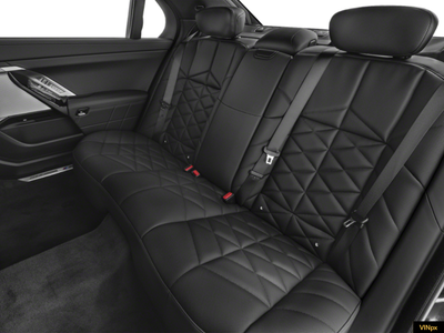 2025 BMW 740i xDrive