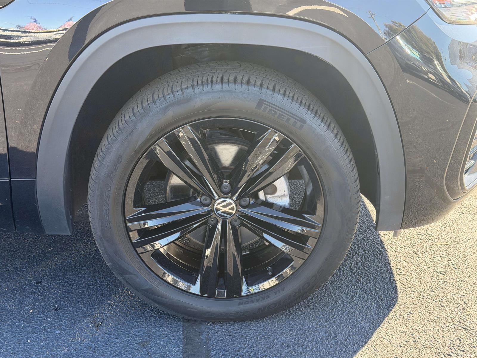 2022 Volkswagen Atlas 3.6L V6 SEL R-Line Black