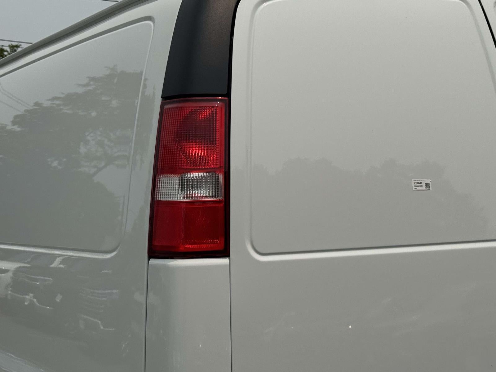 2025 Chevrolet Express Cargo WT