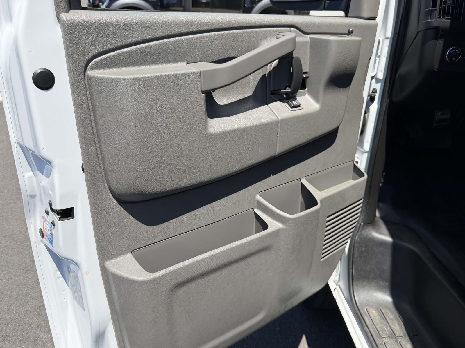 2025 GMC Savana Cargo Work Van