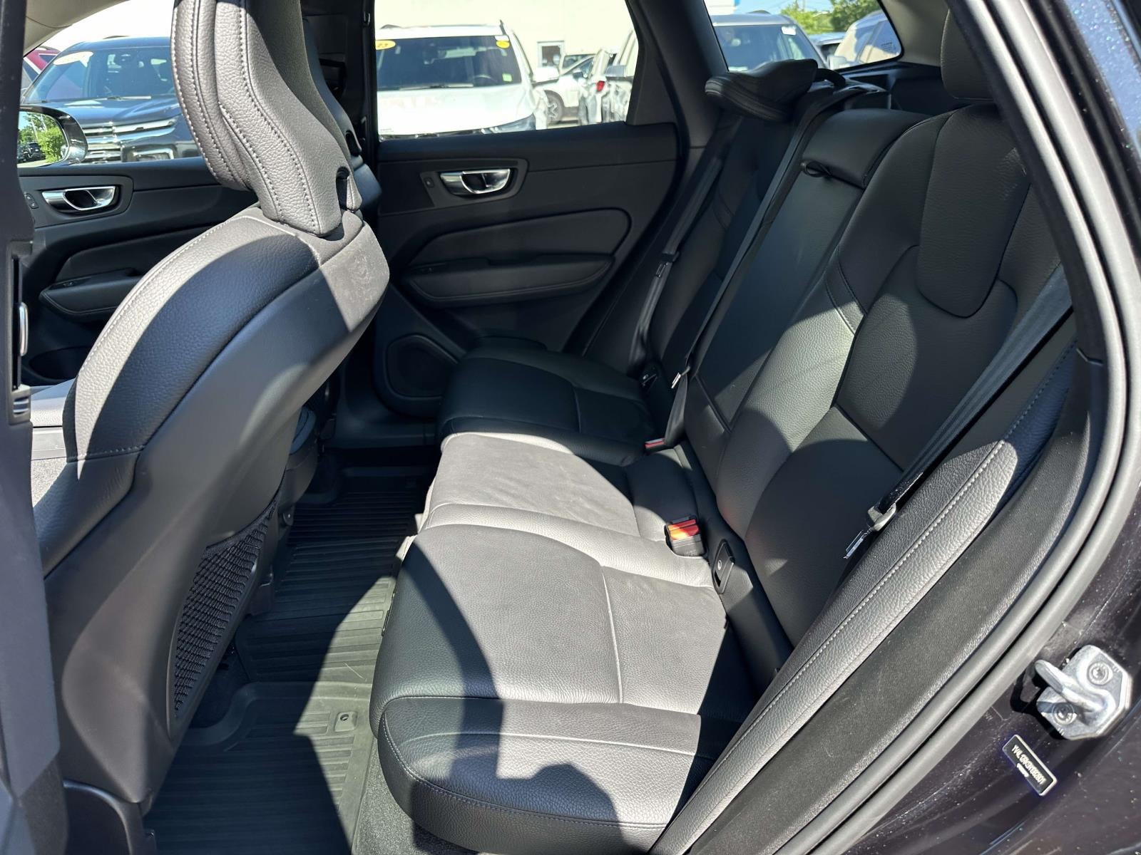 2022 Volvo XC60 Momentum